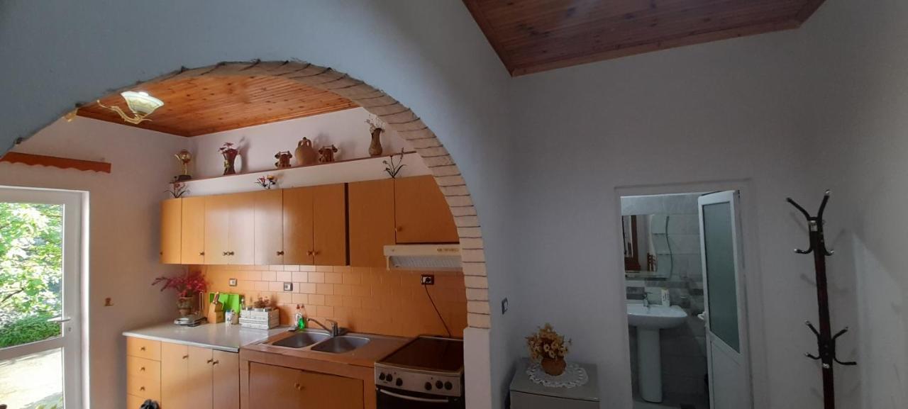 Honey-House “Kastrioti” Apartment Permet Exterior photo