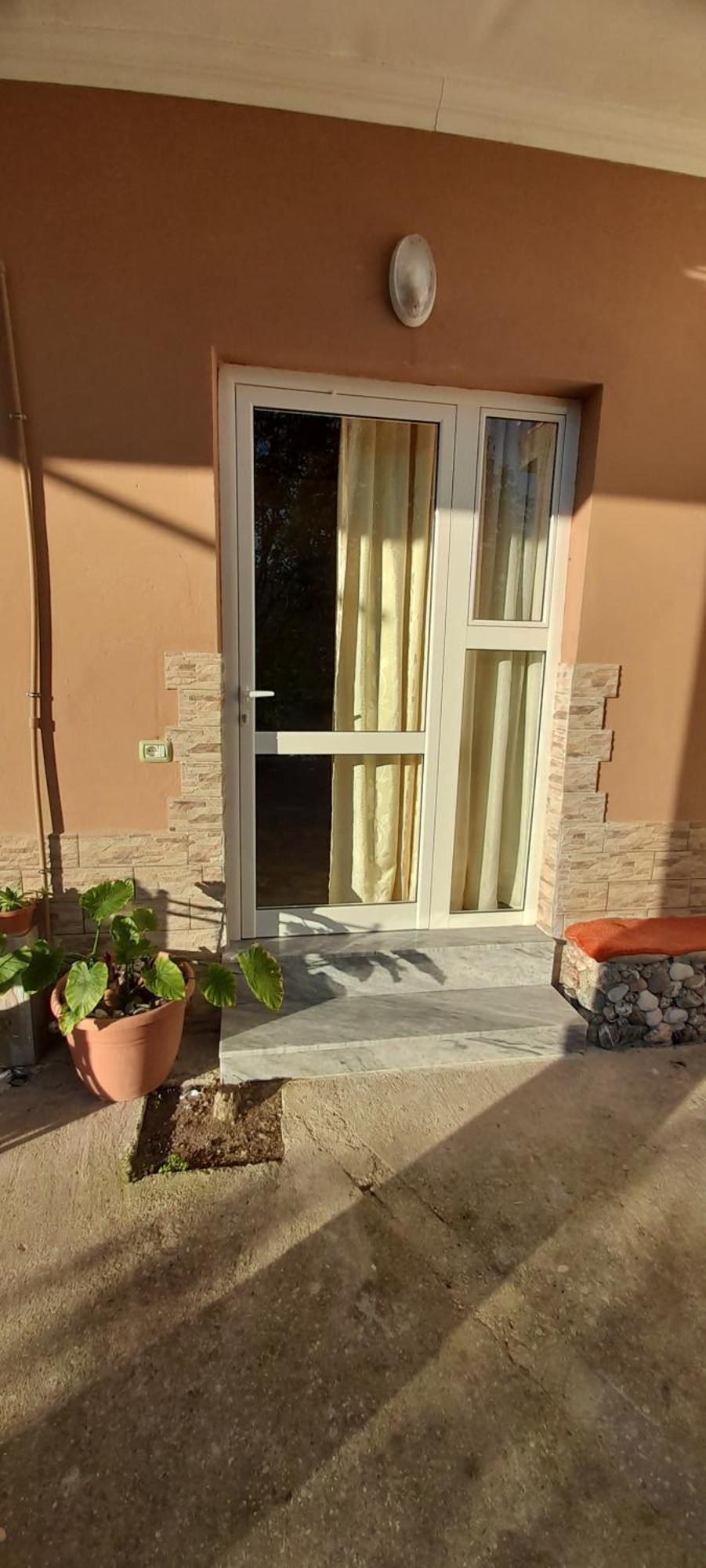 Honey-House “Kastrioti” Apartment Permet Room photo